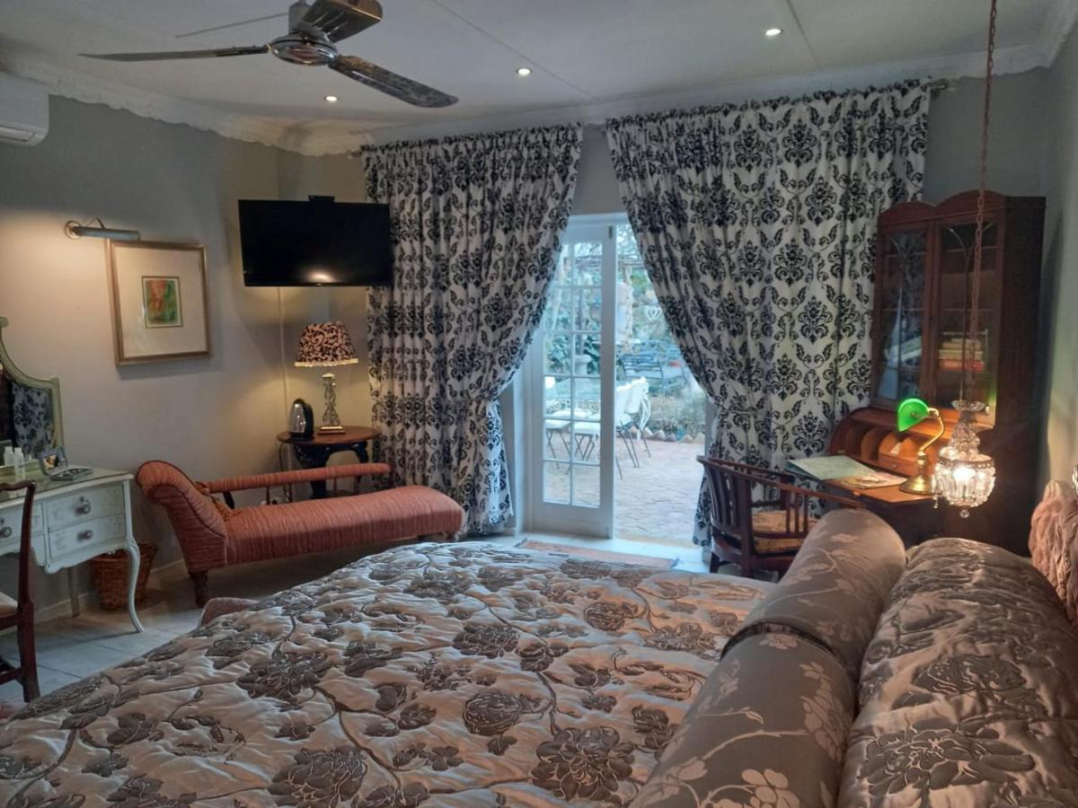 Michael-Angelo Guest House Potchefstroom Exterior photo