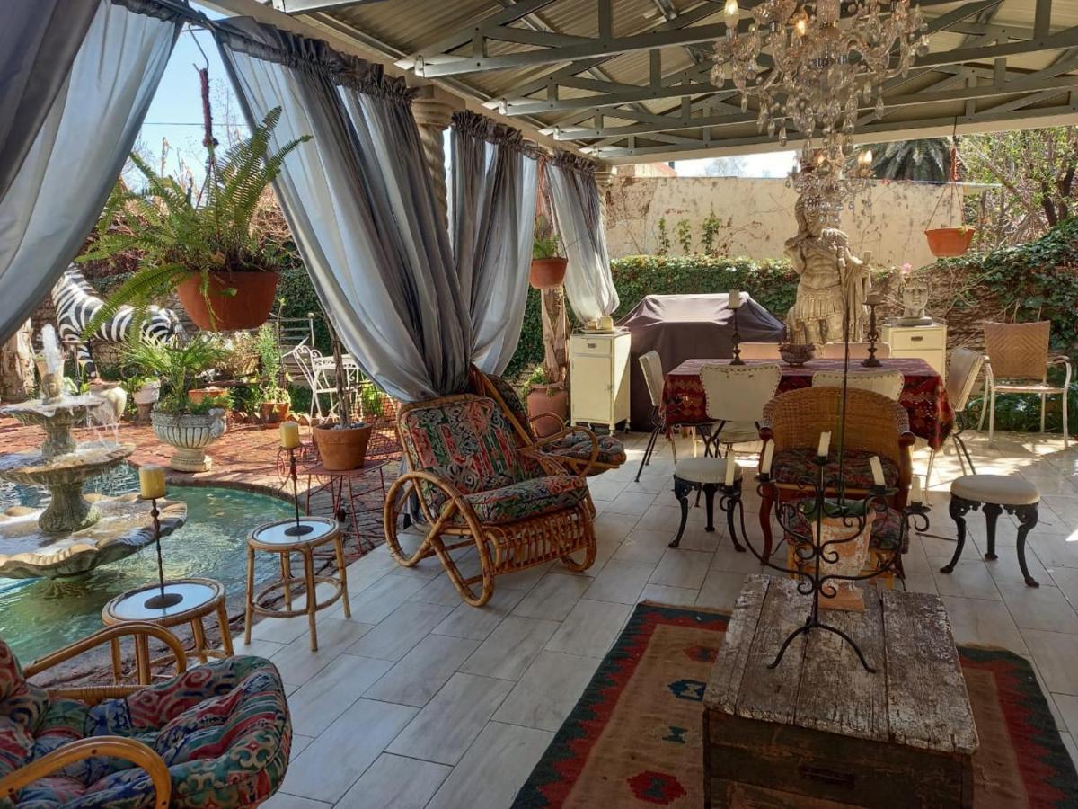 Michael-Angelo Guest House Potchefstroom Exterior photo